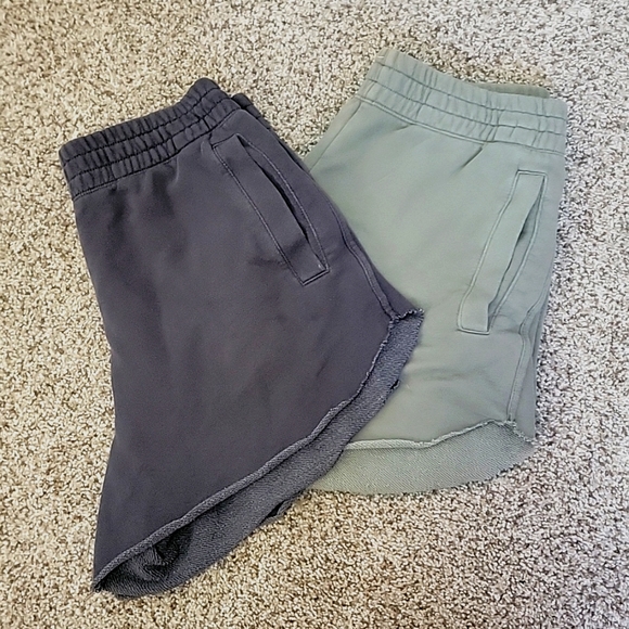 aerie Pants - Aerie cut off mom short